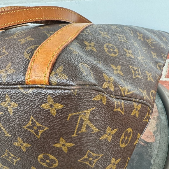 Louis Vuitton Sac Shopping Tote - Picture 12 of 16